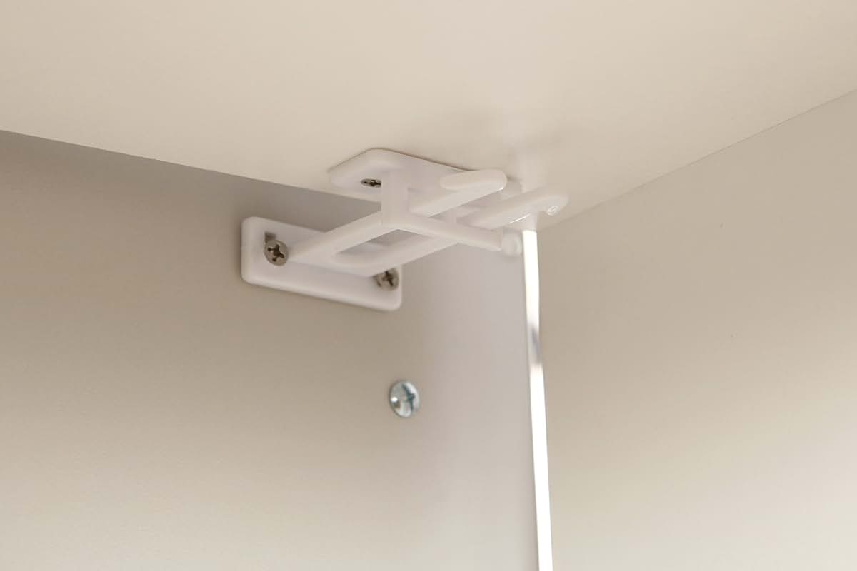 Dreambaby Twin Pin Latches White 2 Pack