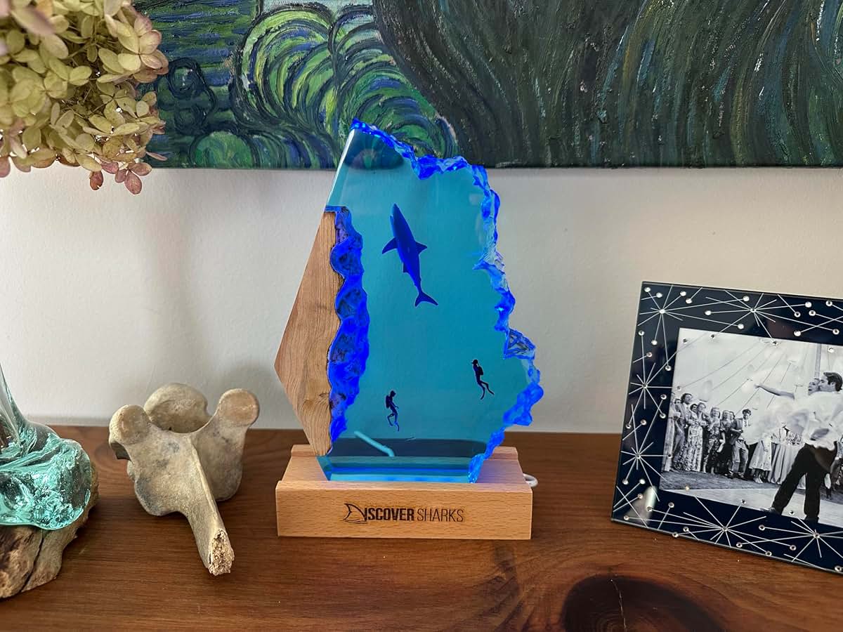 DiscoverSharks Great White LED Ocean Night Lamp - Resin Decor for Desk or Bedroom