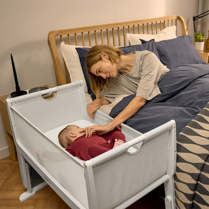 SnuzPod Studio Bedside Crib — White