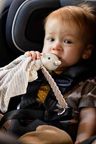 Three Little Tots All Silicone Modern, Short and Safety Tested Pacifier Clip (Tan, Twist) (photo 3)