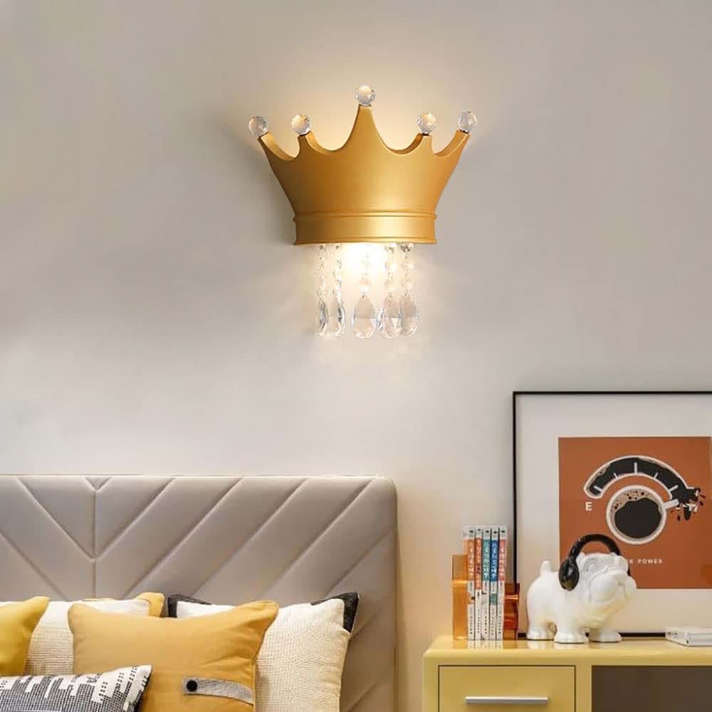 Ouzvi Crown LED Wall Sconce for Kids Room (photo 2)