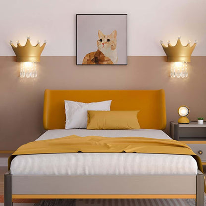 Ouzvi Crown LED Wall Sconce for Kids Room (photo 3)