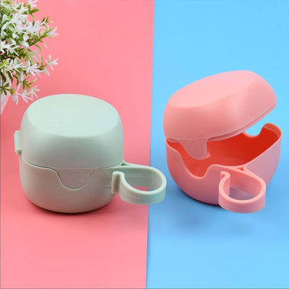 Qerpon Baby Pacifier and Molar Teether Storage Box Case in Mint Green (photo 2)