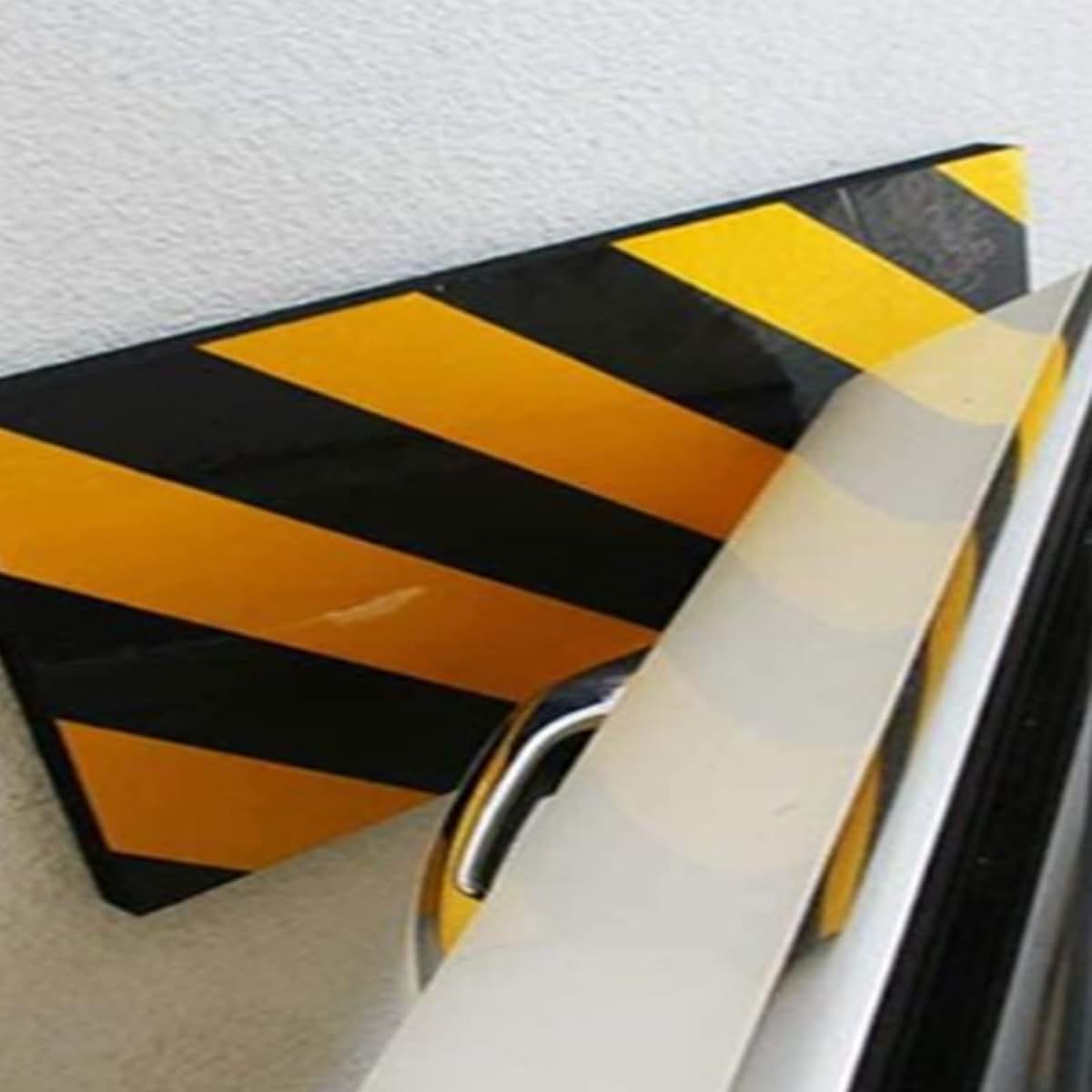 WANGXCQ High Density Self Adhesive Foam Edge Protector for Parking Walls Corners and Bumpers(Yellow+Black,4pcs) (photo 2)