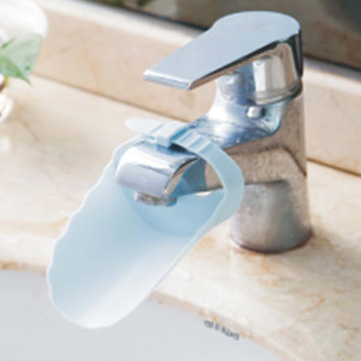 Gsycle Faucet Extender for Toddlers in Blue (photo 2)