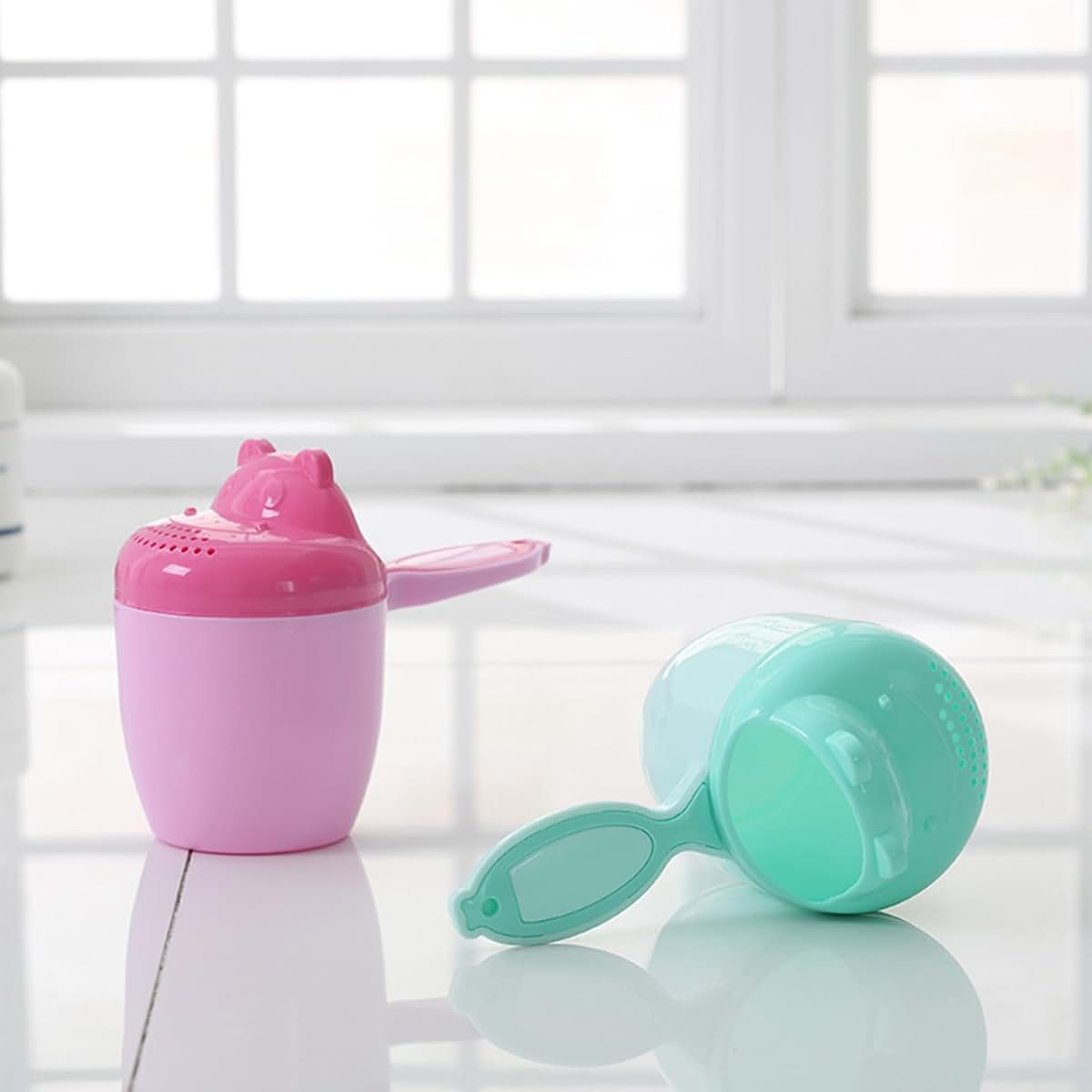 Btgghytr Baby Bath Rinse Cup with Sprinkler Cover and Fish Shape Handle (photo 3)