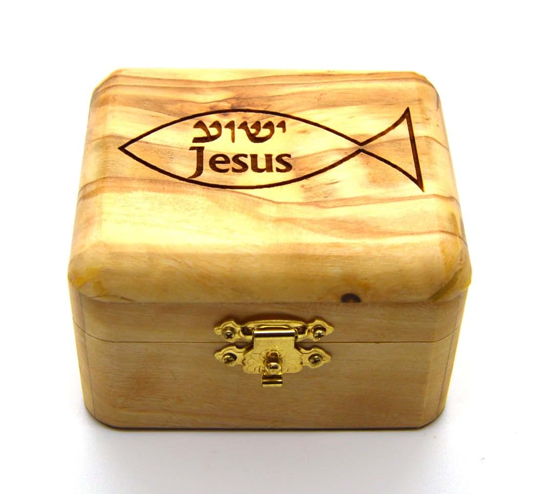 Holy Land Mall Olive Wood Box With Messianic Seal Decoration