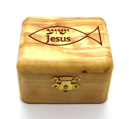 Holy Land Mall Olive Wood Box With Messianic Seal Decoration