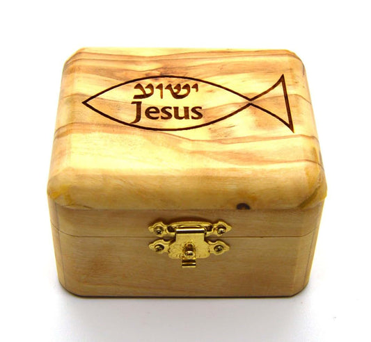 Holy Land Mall Olive Wood Box With Messianic Seal Decoration