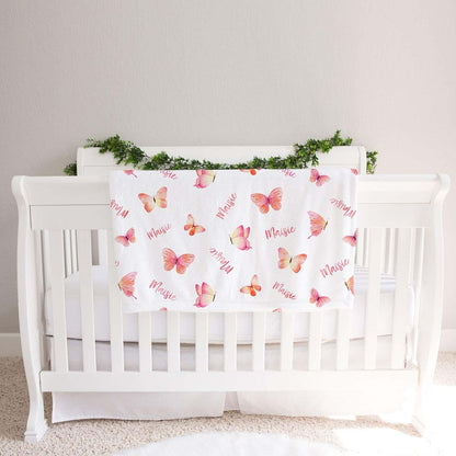 Lovable Gift Co Butterflies Personalized Baby Receiving Swaddle Blanket In Coral (photo 2)