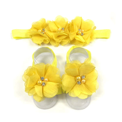 Wrapables Shabby Chic Flower Headband + Barefoot Sandals (Set of 4), Spring