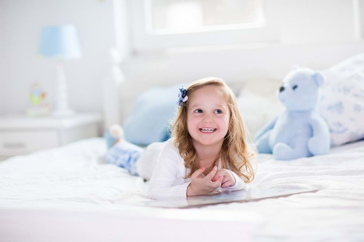 Wonder Baby Saddle Style Waterproof Mattress Pad & Sheet Protector (photo 2)