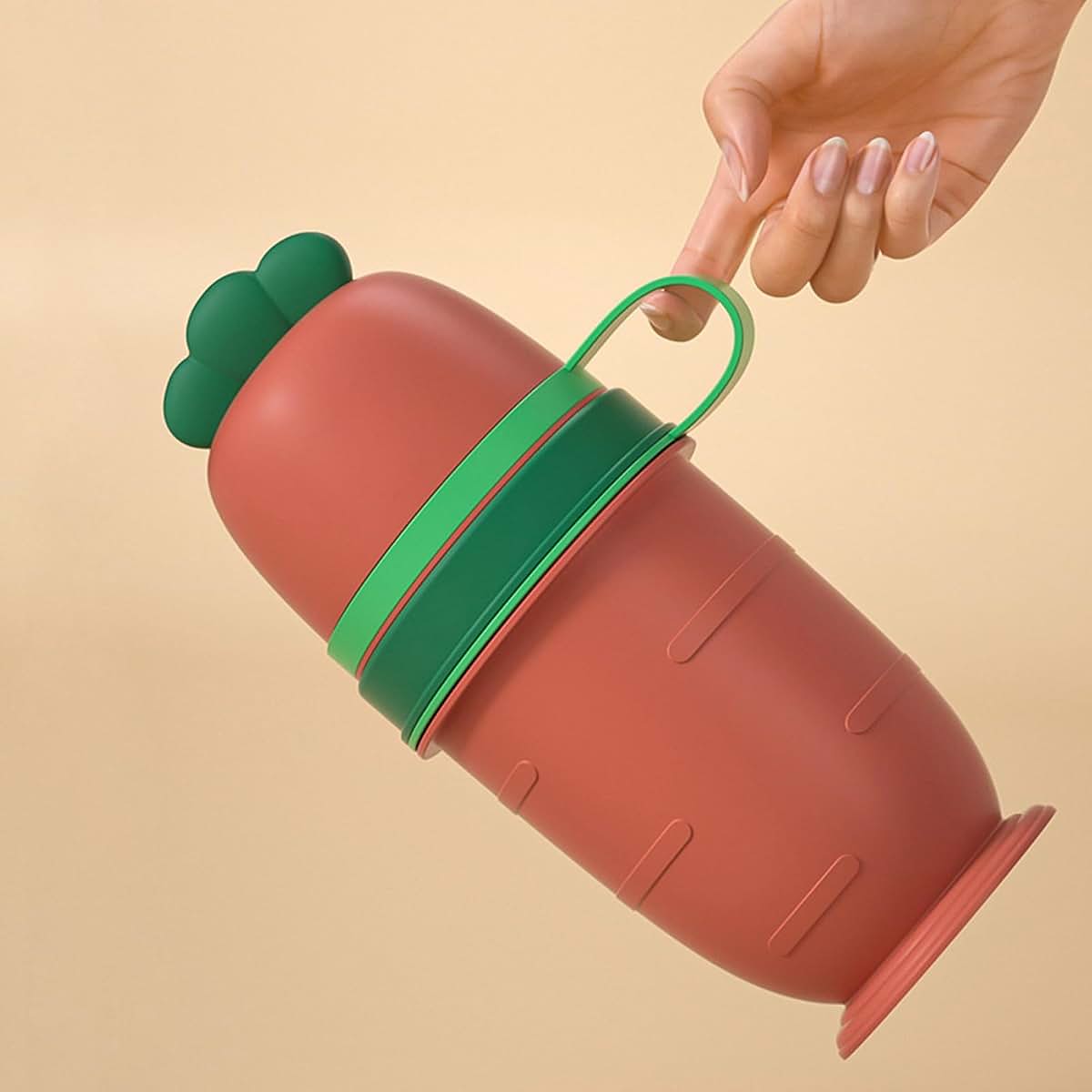 GKOXUQ Portable Toddler Potty Training Urinal with Carrot Design (photo 4)