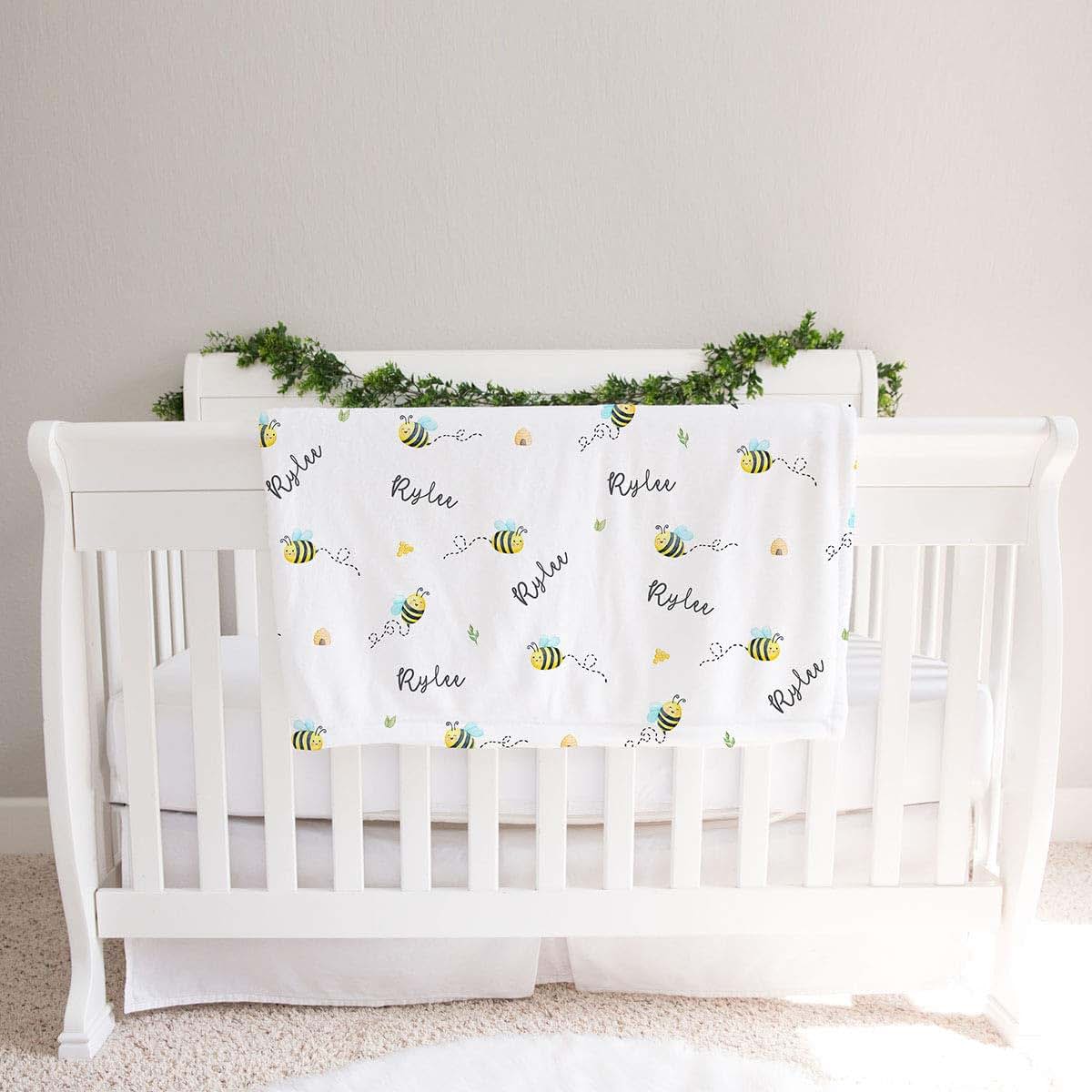 Lovable Gift Co Bees Personalized Baby Receiving Swaddle Blanket (photo 2)