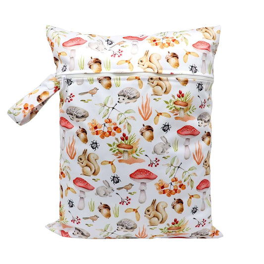 Xinsheinelry Compact & Lightweight Baby Diaper Bag Cartoon Print Wet Dry Nappy Storage Bag with Handle for Fashionable