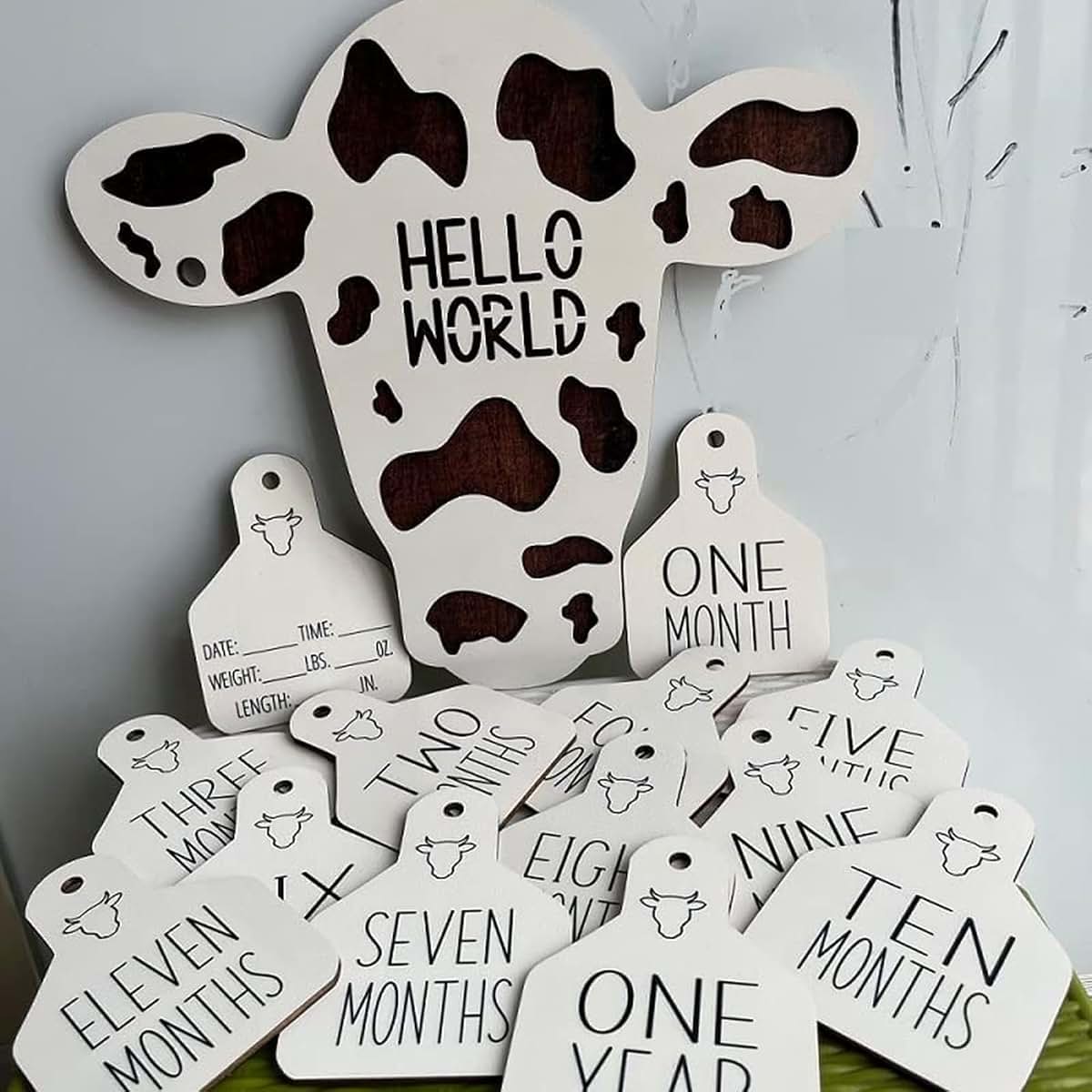 LSFWJP Cow Themed Wooden Baby Milestone Cards - Brown (photo 3)