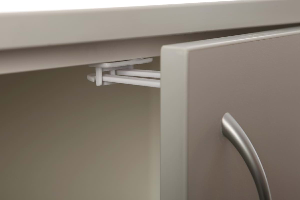 Dreambaby Twin Pin Latches White 2 Pack