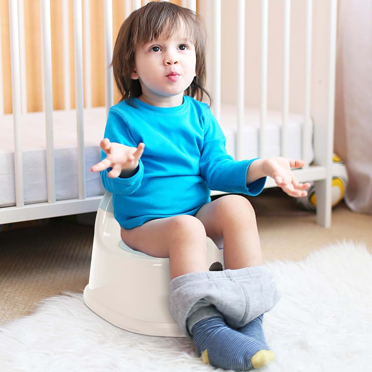 GEUGECY Portable Potty Training Toilet Seat for Toddlers (photo 3)