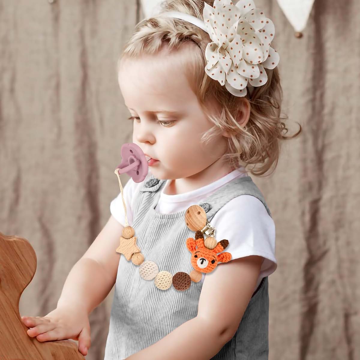 LSTRAGY Deer Pacifier Clip Holder for Soothers and Teethers