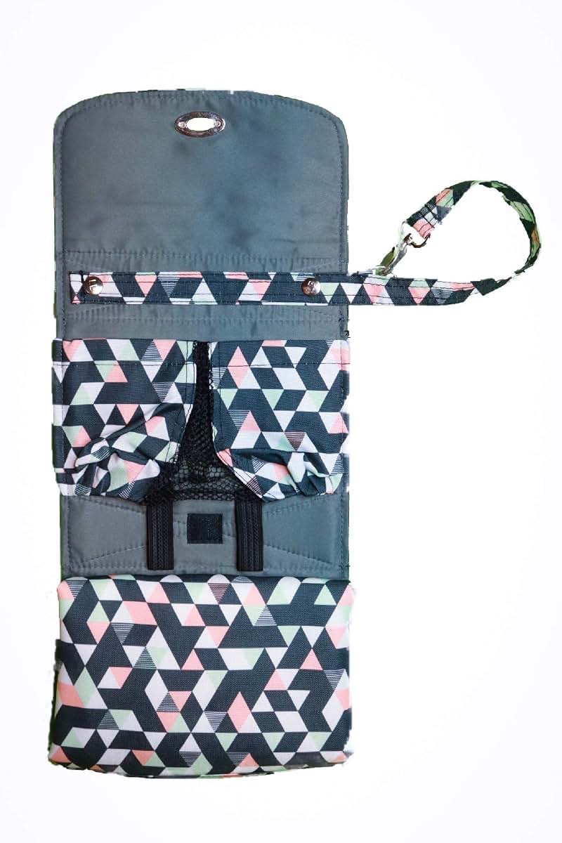 LillyBit Uptown Diaper Clutch (Triangles) (photo 3)