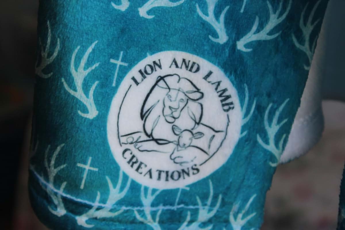 Lion And Lamb Creations Christian Men Hunting Bedding Blanket, Deer Antlers Crosses Design, Woodland Theme, Saint
