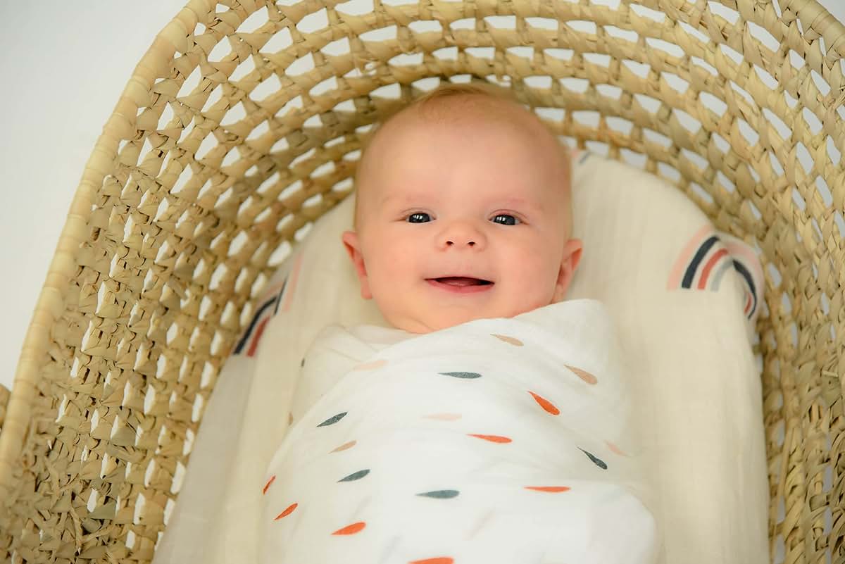 Brilliant Bambino Swaddle Blanket Set - Boho Rainbows & Raindrops Muslin Blend