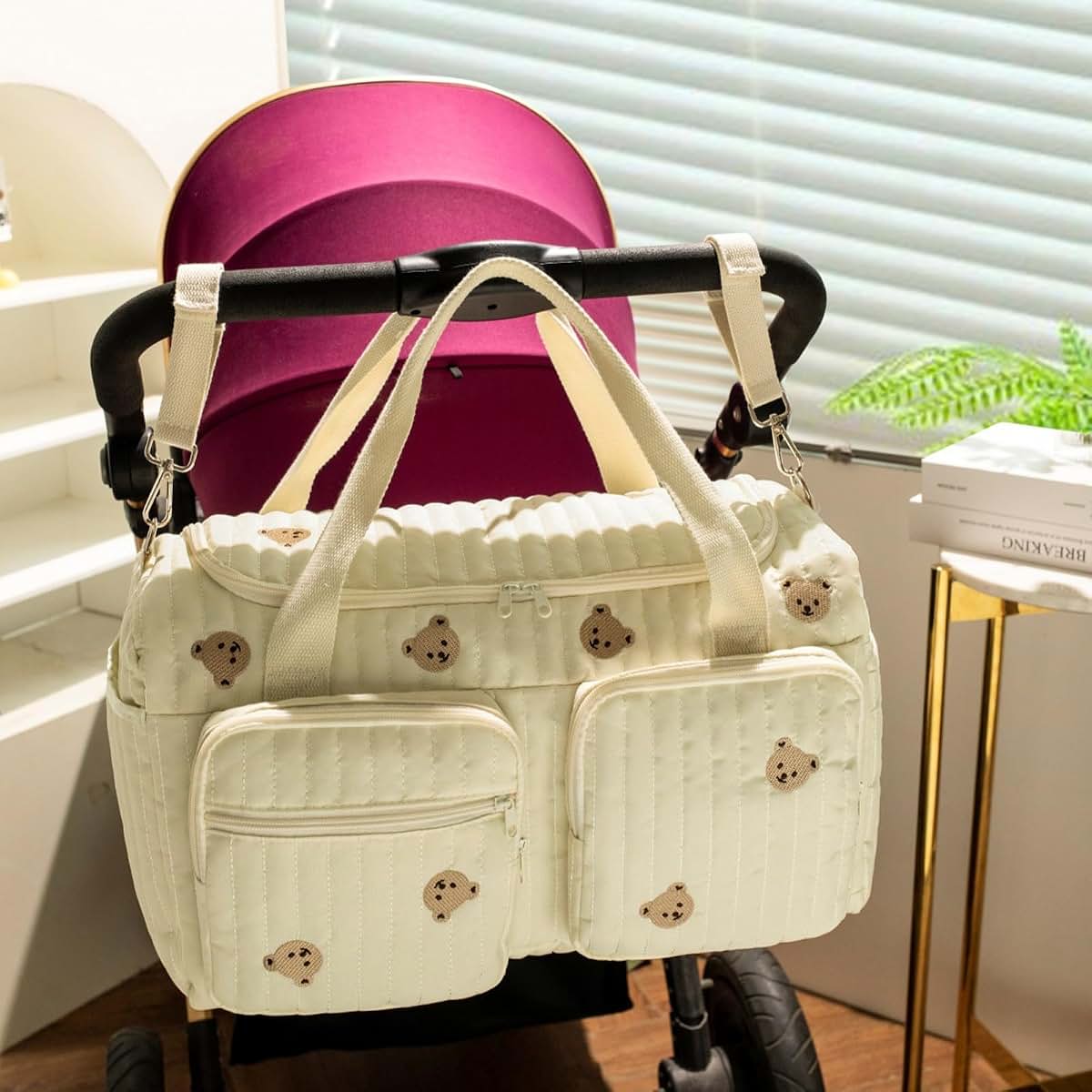MENGLANSI Cartoon Pattern Diaper Bag for Essential Quick Access Wet Secure Closure Design Spacious Handbag Cartoon Bear (photo 2)