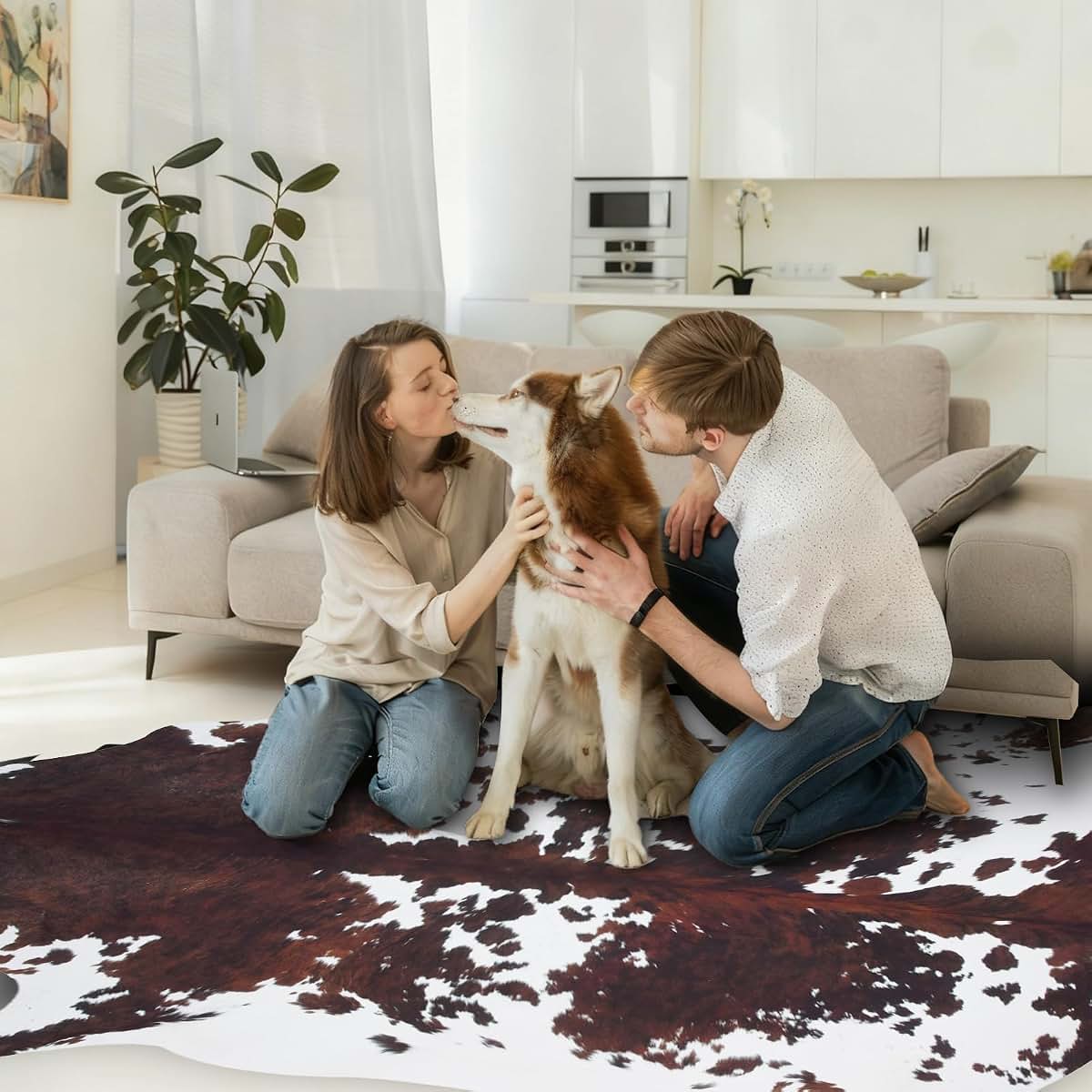 Coffinsea Faux Cowhide Rug Large Tricolor Cow Hide Rug 6.2x7.6 Ft (photo 4)