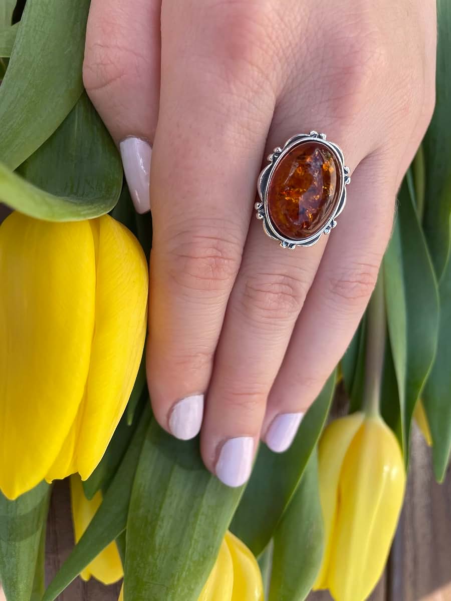 Gift Shoppe By Nina Natural Baltic Honey Amber And Sterling Silver Ring (photo 3)