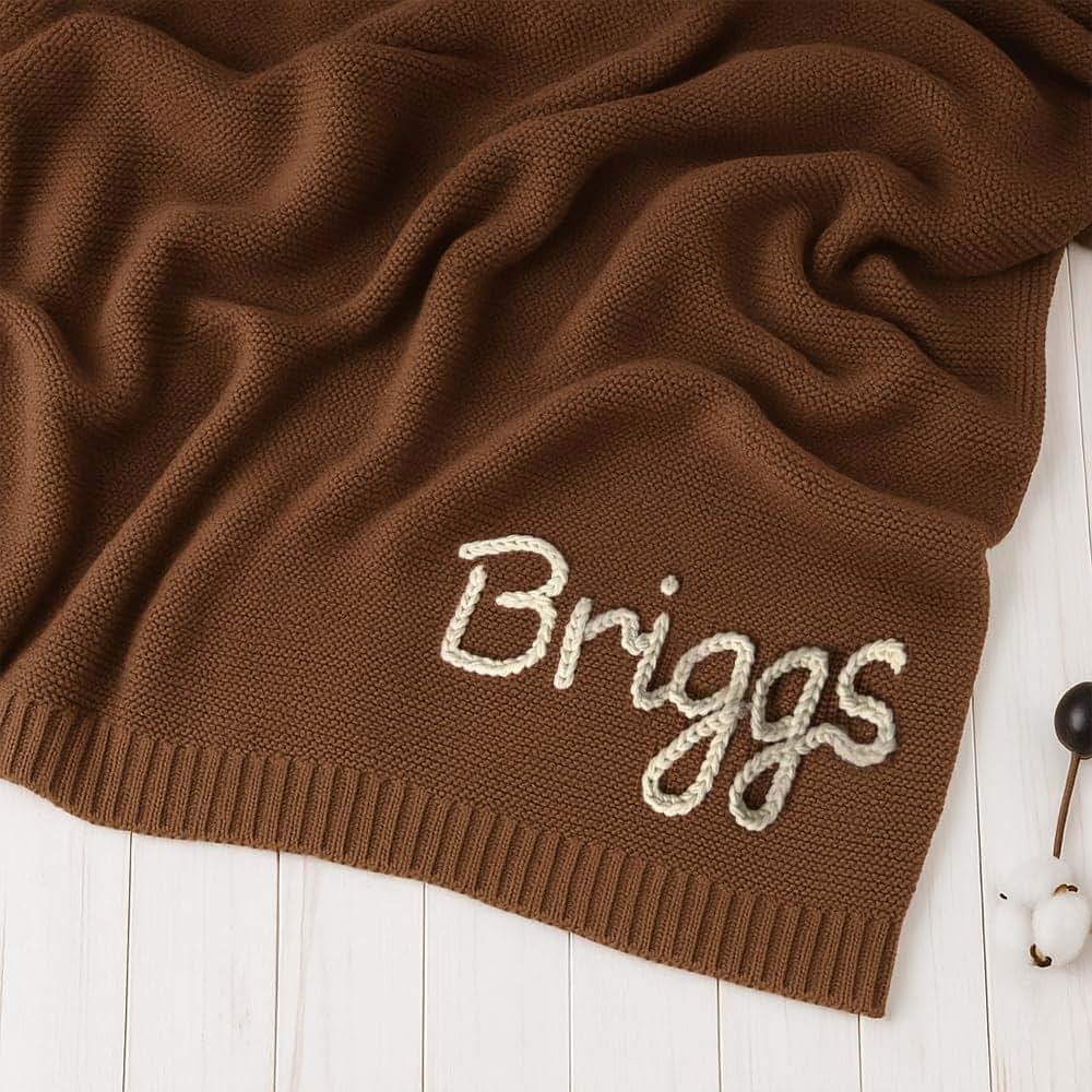 LullabyMall Personalized Knit Blanket With Hand Embroidered Name (photo 2)