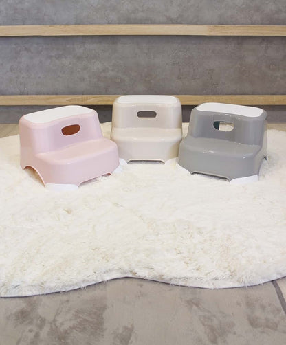 Nishiki Kasei Bean 2-Step Stool in Pink and Beige (photo 3)