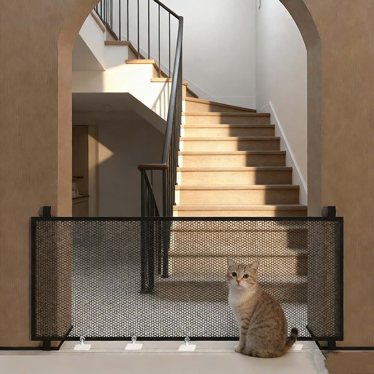 Lovskoo Retractable Pet Gate for Stairs and Doorways (photo 3)