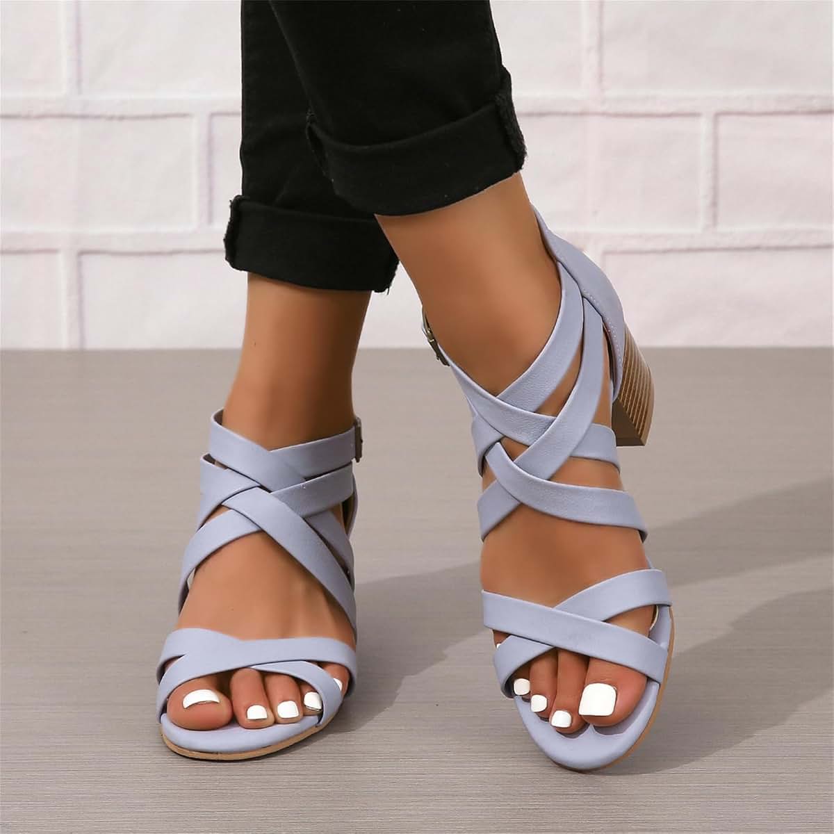 Women Chunky Heeled Sandals with Block Heel and Criss Cross Straps