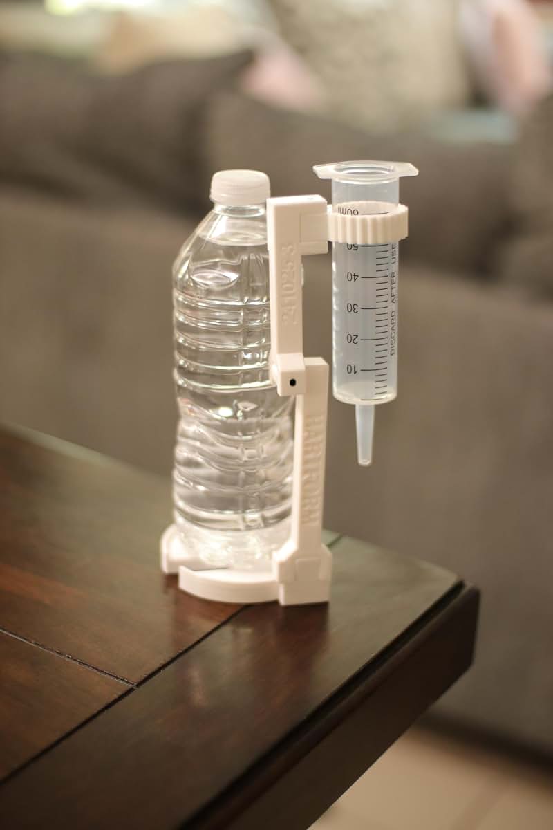 Hartform Folding Feeding Tube Holder V2