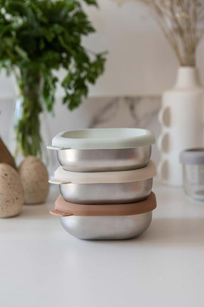 Béaba Microwave Safe Stainless Steel Baby Bowls with Lid, Set of 3 (photo 3)