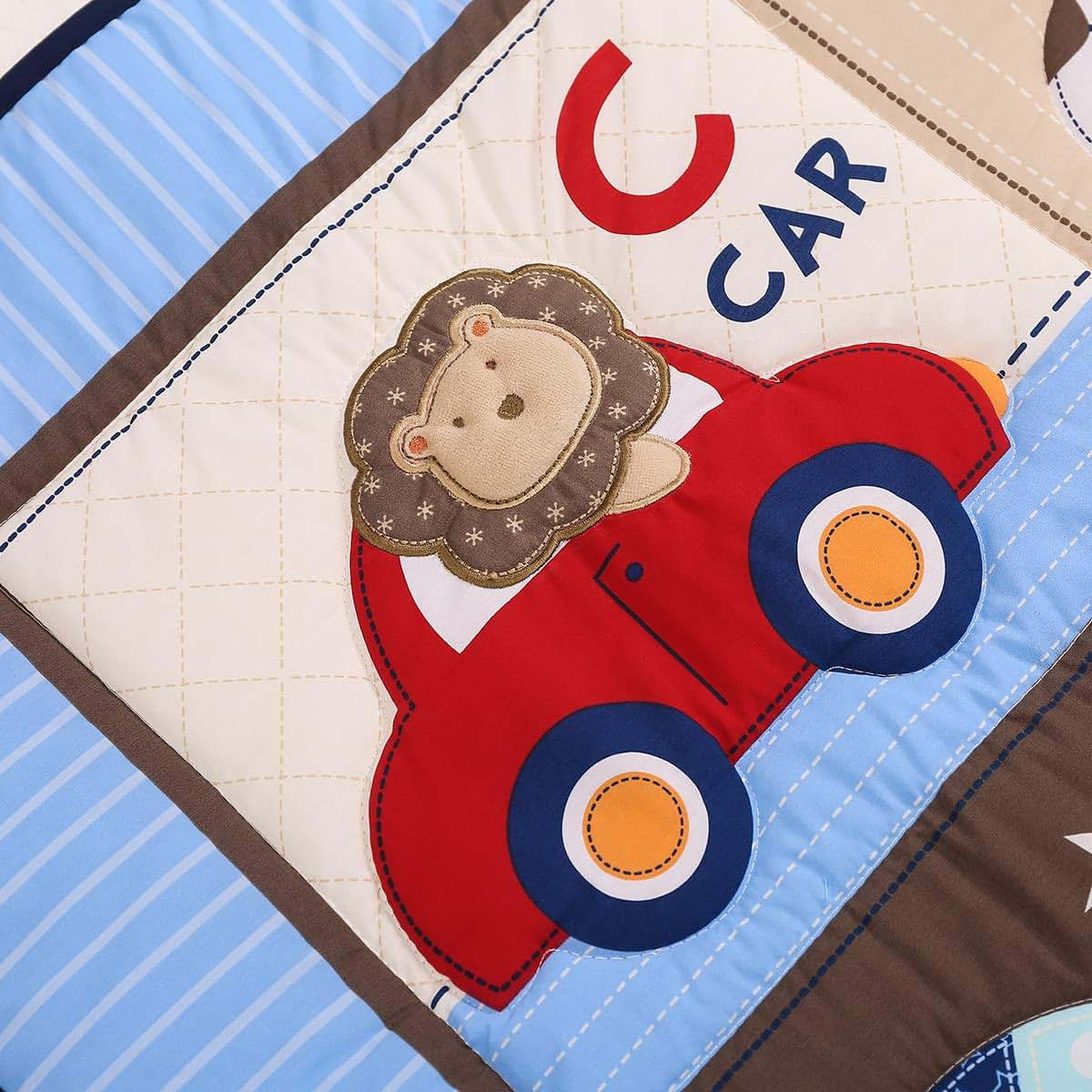 CribMATE Baby Boy Crib Quilted Comforter in Blue Car Design (photo 2)