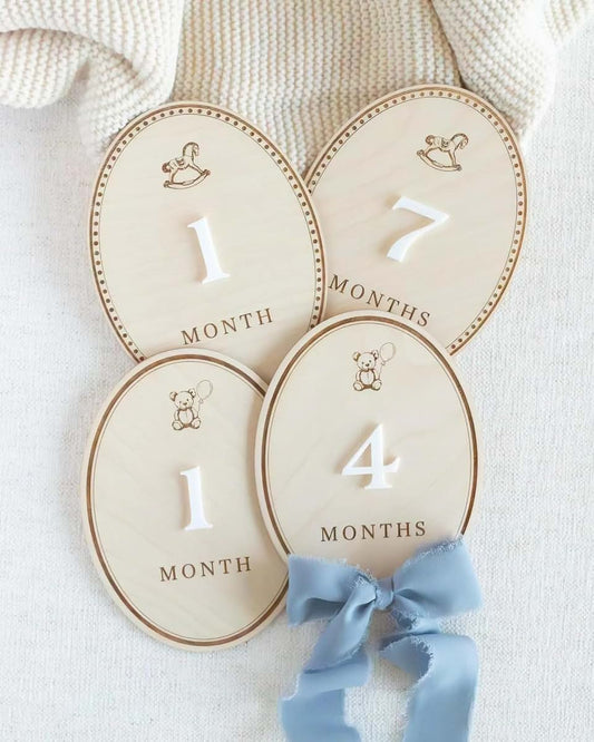 MEMOLEBIA Baby Boy Monthly Milestone Sign, 1-12 Monthly Baby Milestone Boy, Newborn Photography Props Double-Sided