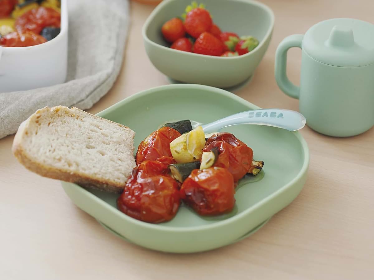 Béaba BEABA Silicone Baby Suction Plate, Non-Slip Suction Bottom - Easy to Clean, Soft Durable Silicone Plates for Baby (photo 3)