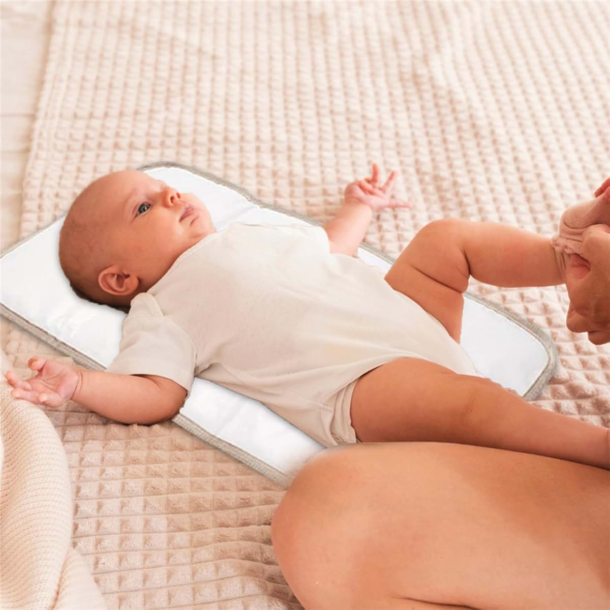Hotainoys Diaper Changing Mat, 23 X 12 Inch Foldable Waterproof Changing Pad with Stickers, Portable & Comfort for Baby (photo 3)