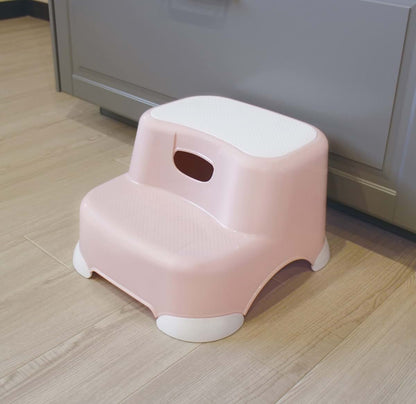 Nishiki Kasei Bean 2-Step Stool in Pink and Beige (photo 2)