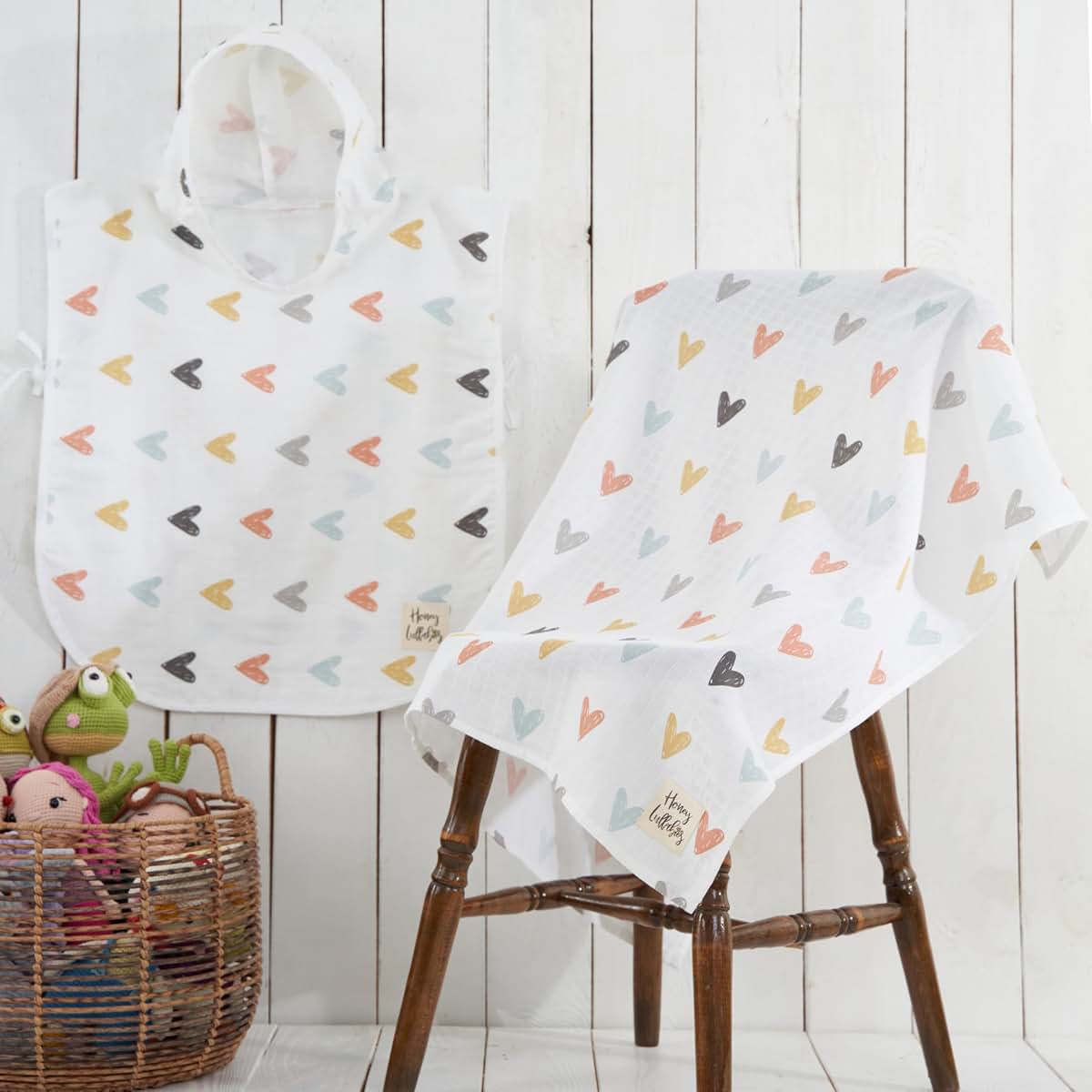 Honey Lullabies Muslin Blanket and Poncho Baby Set Pastel Hearts (photo 2)