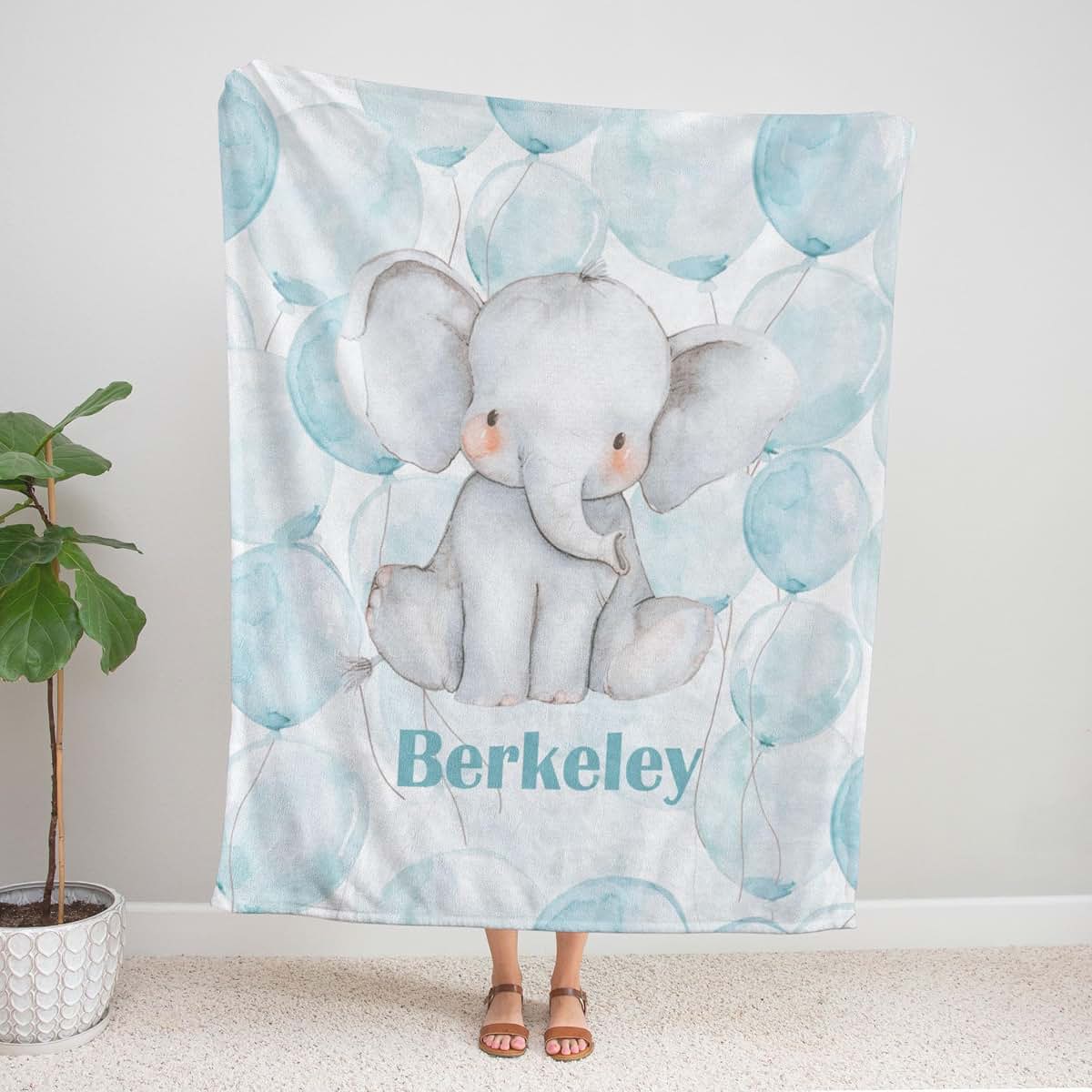Lovable Gift Co Personalized Elephant Blue Balloons Blanket (photo 2)
