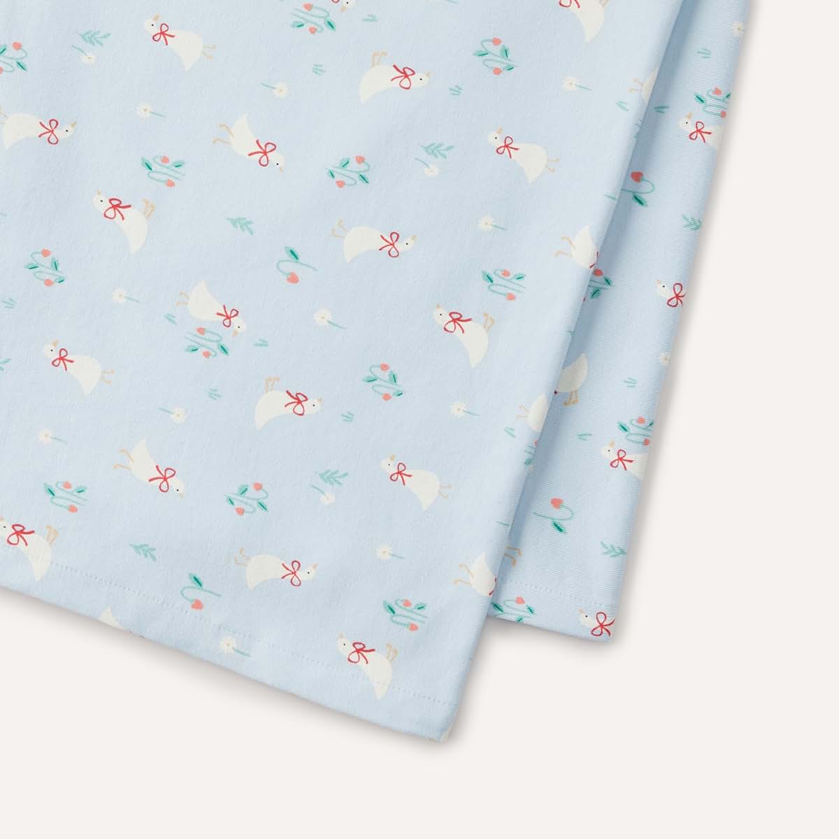 Amazon Essentials X Sofia Grainge Unisex Babies' Swaddle Blanket, Ivory/Navy/Geese, One Size (photo 3)