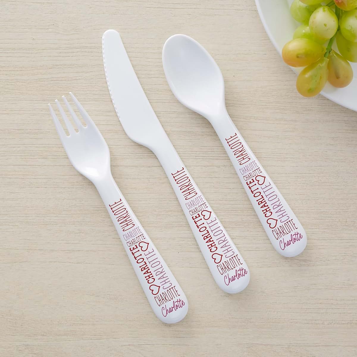 Personalization Universe Repeating Name Heart Personalized Kids 3pc Utensil Set (photo 2)