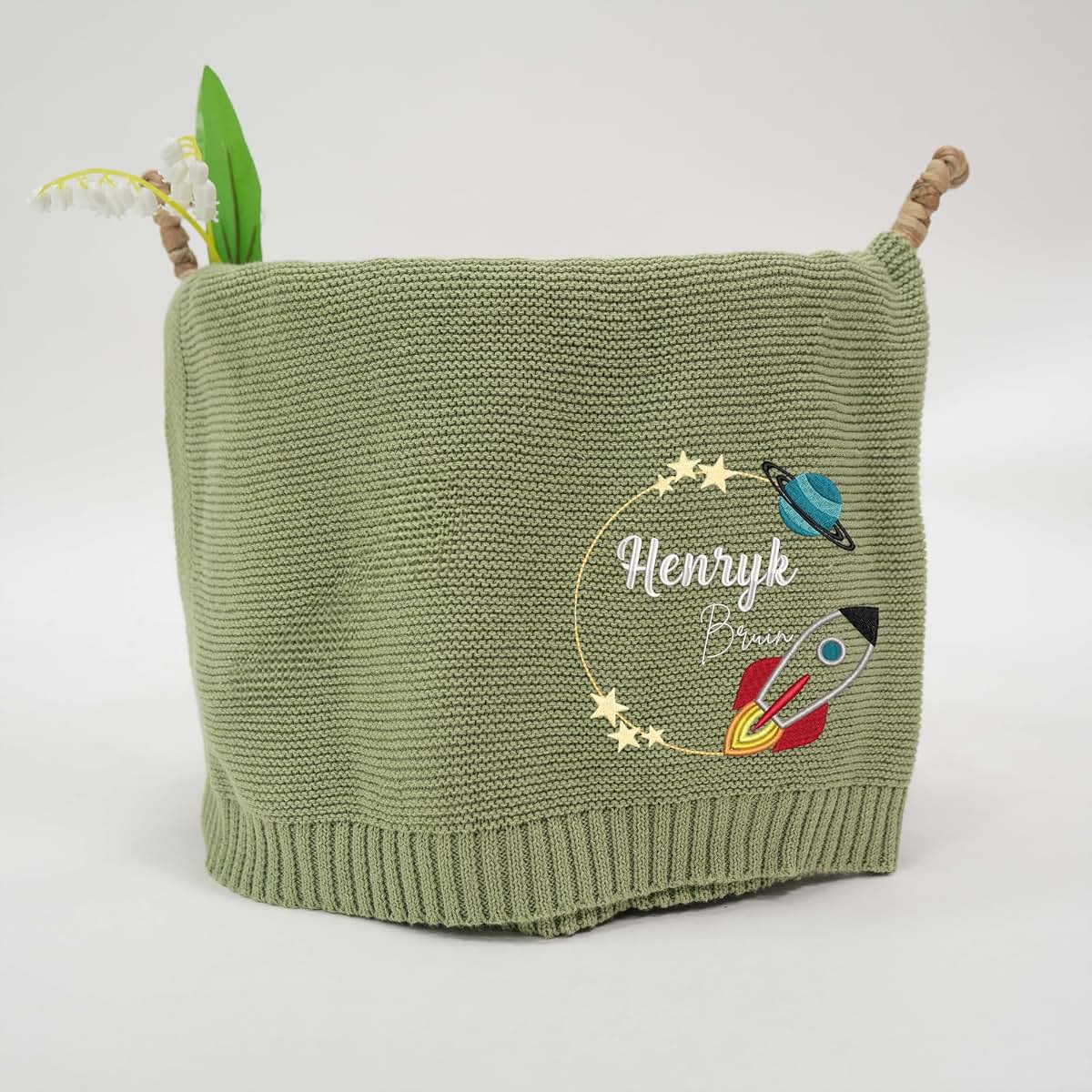 SWaddle AN Personalized Space Baby Blanket With Custom Embroidery (photo 3)