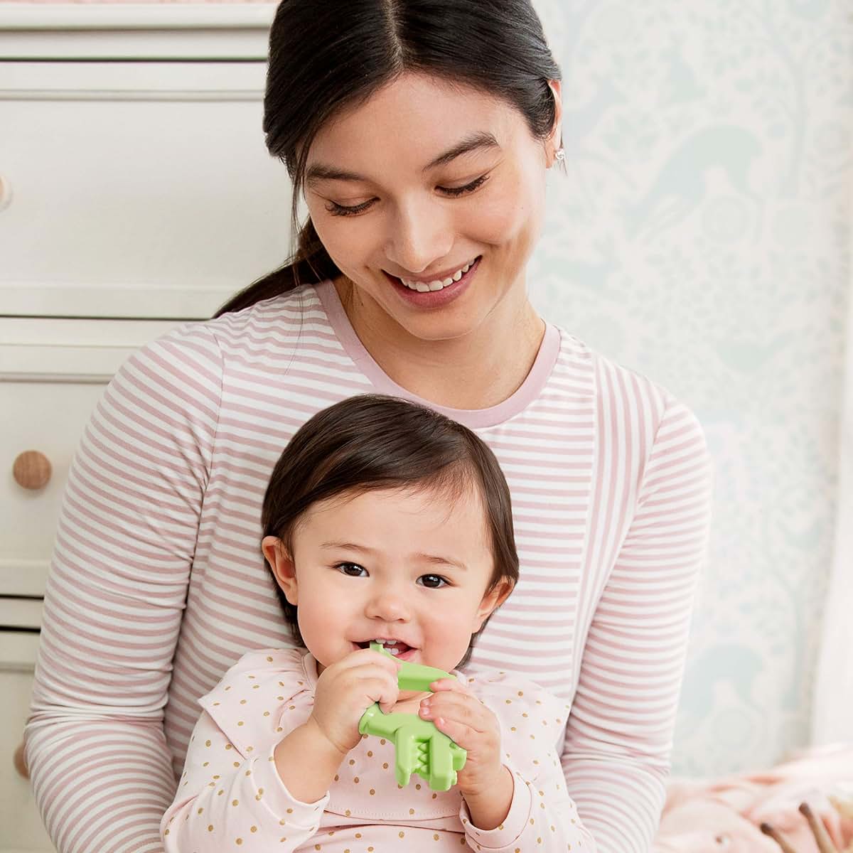 Munchkin The Baby Toon Silicone Teether Spoon, Alligator, 4+ Months