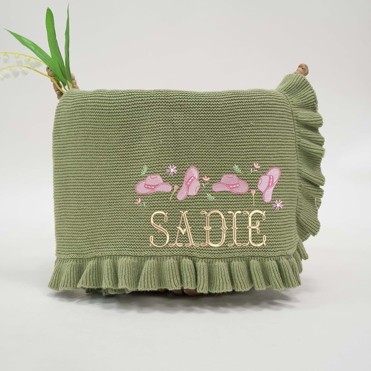 SWaddle AN Personalized Custom Baby Name Blanket With Dogs Design And Soft Knit (photo 3)