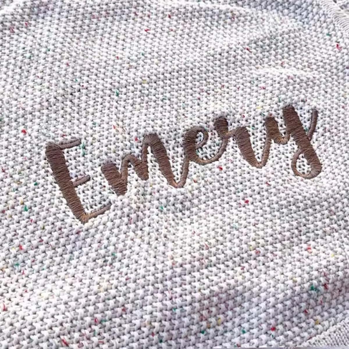 ZoikoM Personalized Embroidery Blanket for Kids,Personalized Baby Gift,Custom Name Blanket,Personalized Baby Blanket (photo 4)