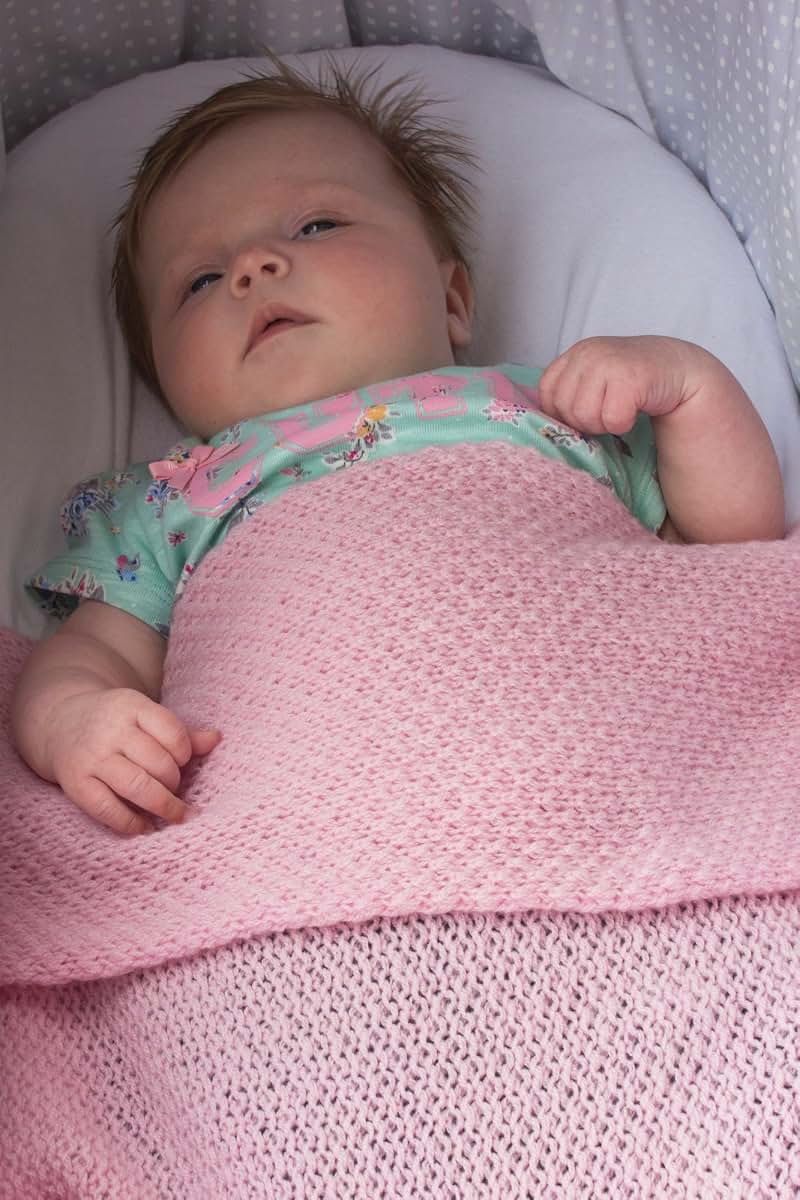Love Cashmere 100% Cashmere Baby Blanket for Girls - Baby Pink (photo 4)