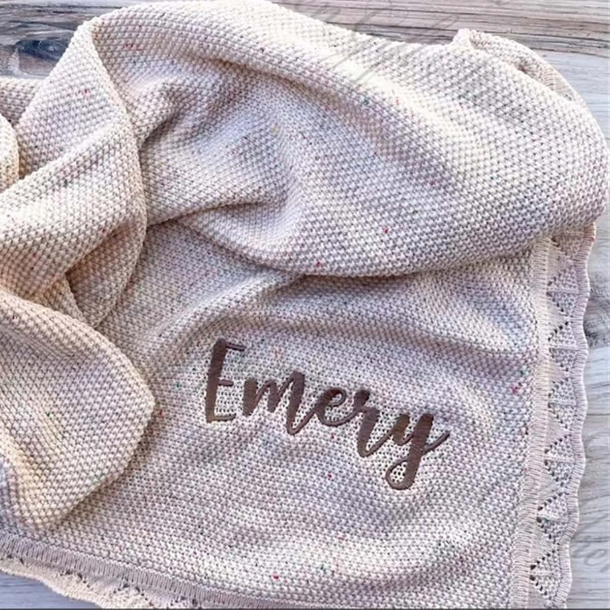 ZoikoM Personalized Baby Knit Blanket with Embroidered Name (photo 2)